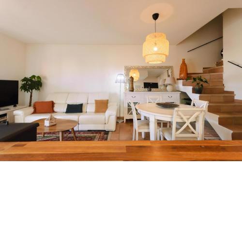 LETS HOLIDAYS Luxury house in cala llevado 2