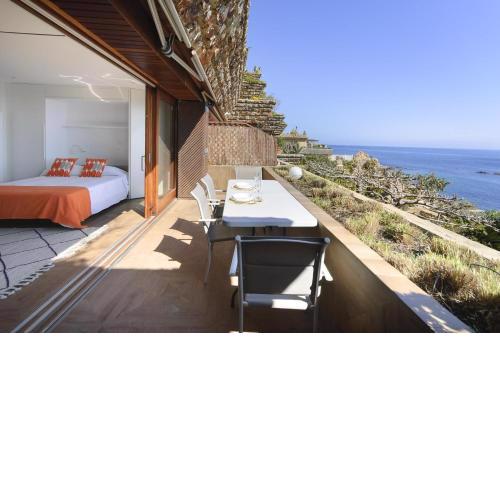 Lets Holidays Modern sea views apartment