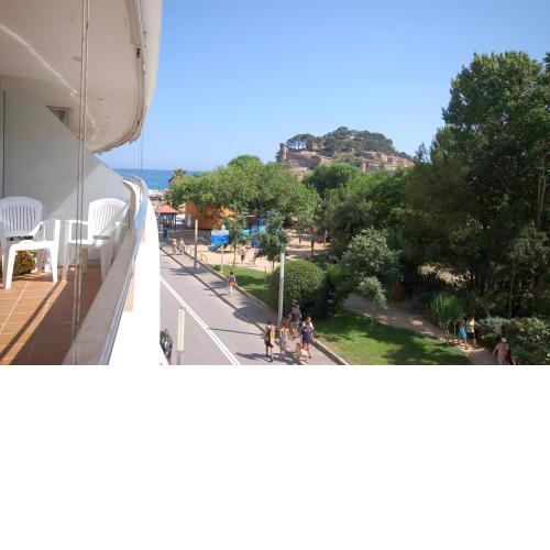 Lets Holidays Tossa de Mar Ancora