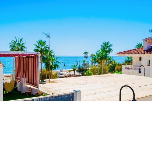 Lets in the Sun Sea View Apartment Calabella