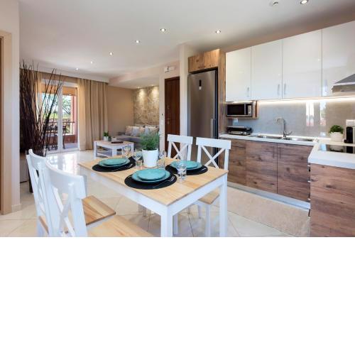 Lia's Home One
