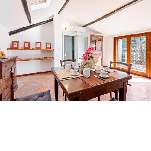 Libertà Frame Apartment with Terrace and Etna view