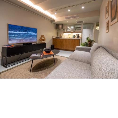 Liberty Antre Newly Renovated 1Br Apt in Galata
