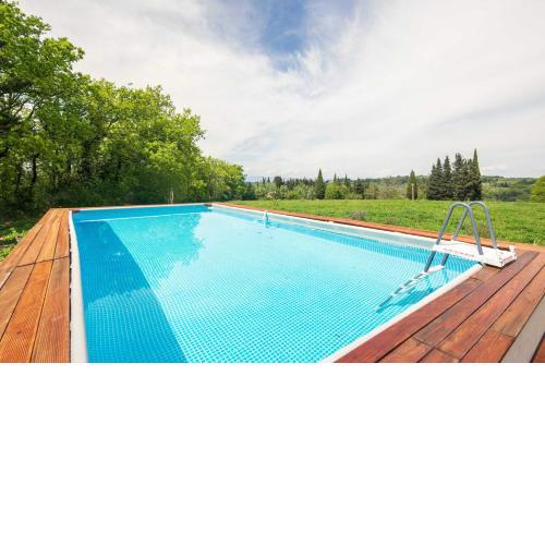 Liberty Villa with private garden and pool by VacaVilla