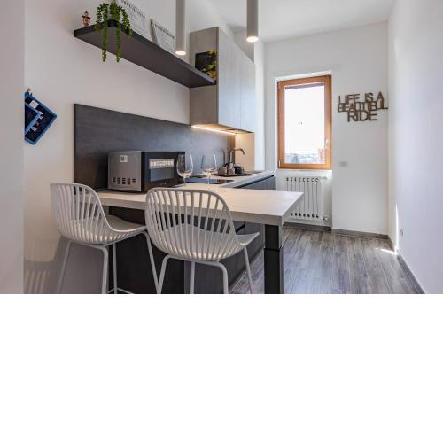 Licia & Tonino Apartments near the station