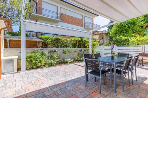 Lido Camaiore Apt near the Sea W/ Private Parking!