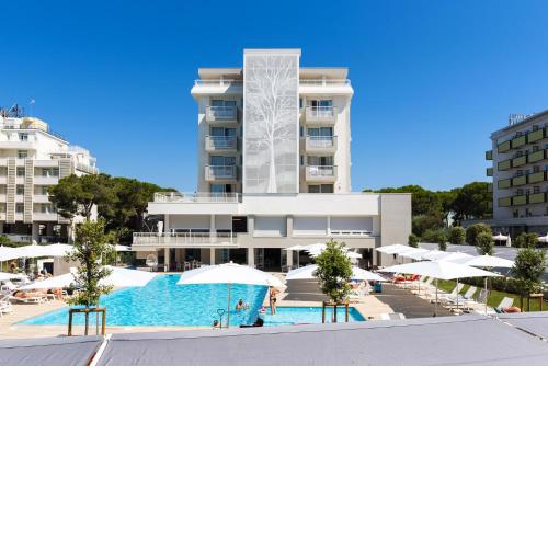 Life Hotel
