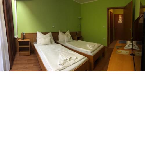 Liget Hotel