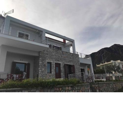 Light blue house 3 Apartments