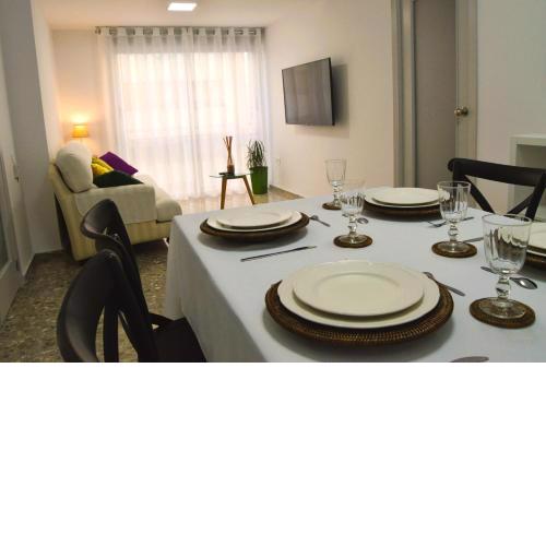 Light in Vila-real, central apartment with office