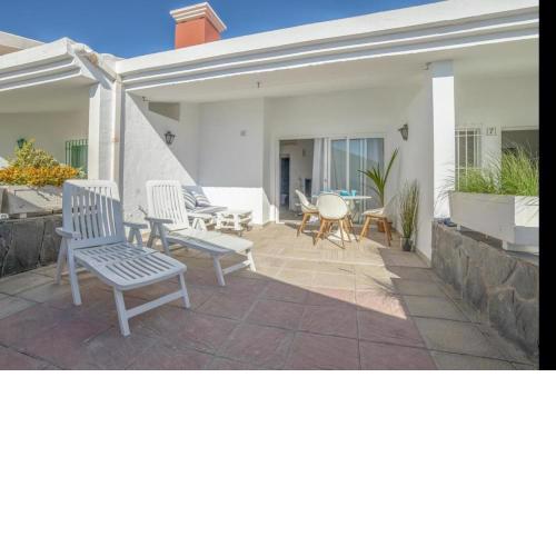 Lightbooking Aguila Beach San Agustin