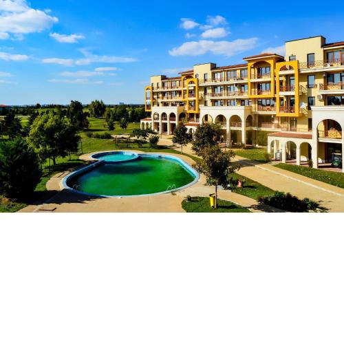 Lighthouse Golf Resort, 75 mp2, with balcony