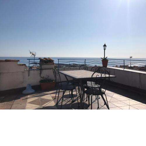 LIKE A DREAM IN SANREMO DOWNTOWN