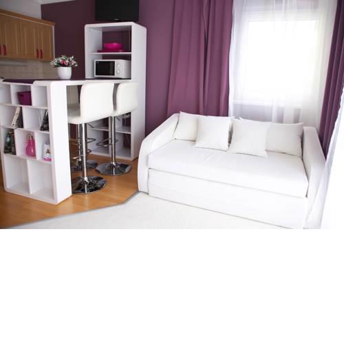 Lila Apartman