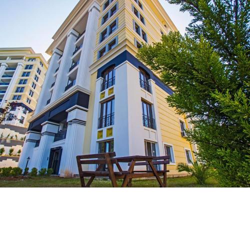 LIL'A GRANDE DELUXE HOTEL & by alamoudı
