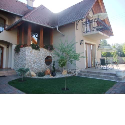 Lili Apartman