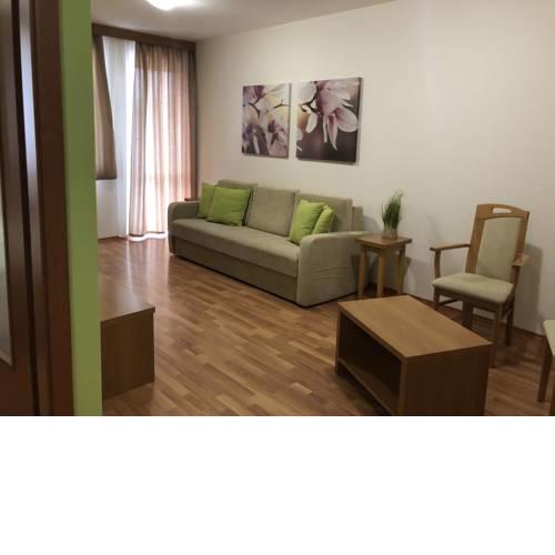 Lili, Rosemary Apartmanok