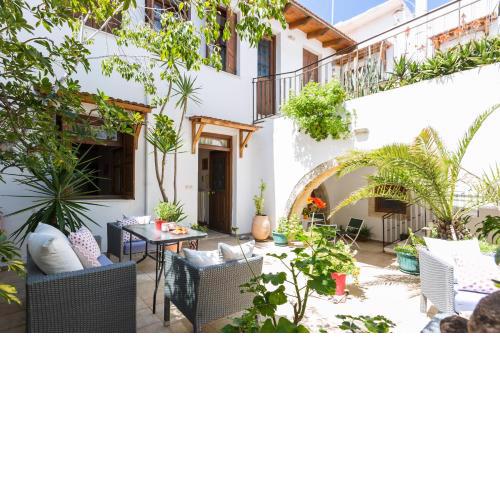 Lilys Apartments