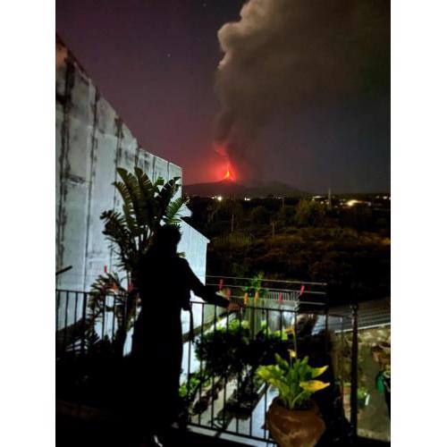 Limoneto Etna View
