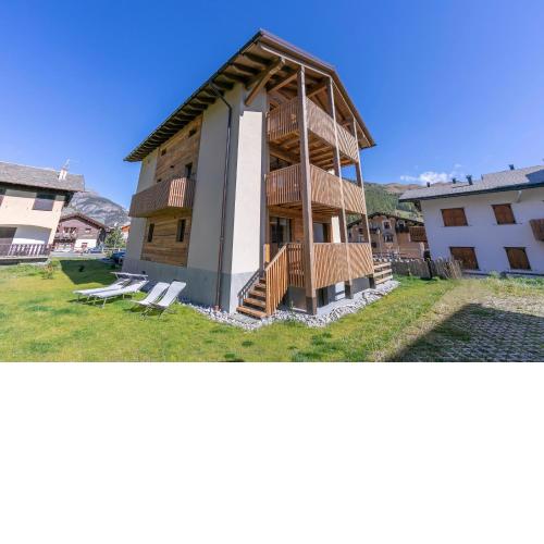 Lina, Giulia, Lucia - Happy Rentals