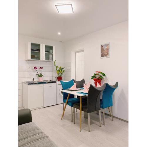 LINA ROOMS