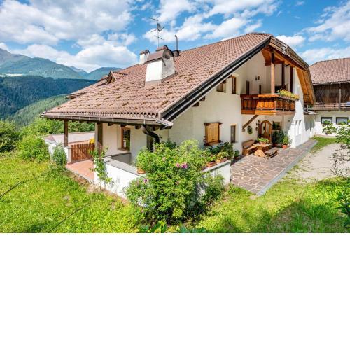 Lindenhof Apt 2