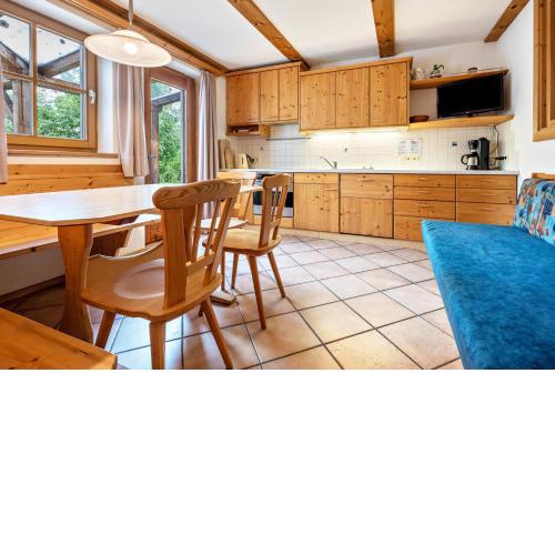 Lindenhof Apt 8