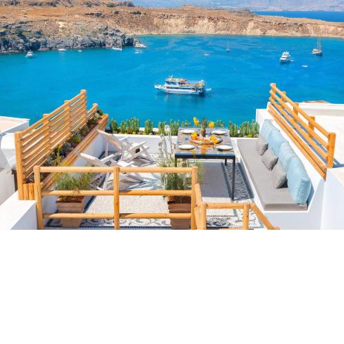 Lindos Shore Summer House with Jacuzzi and sea view !!!