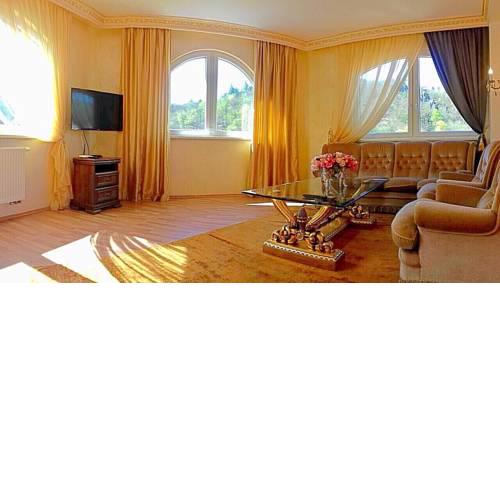 lira 3 apartments