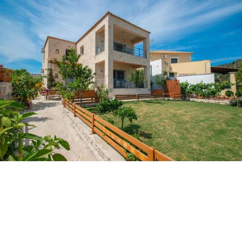 Liri's Apartments