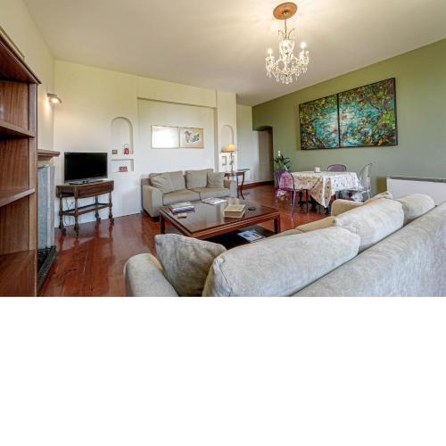 Liston Central Apartment