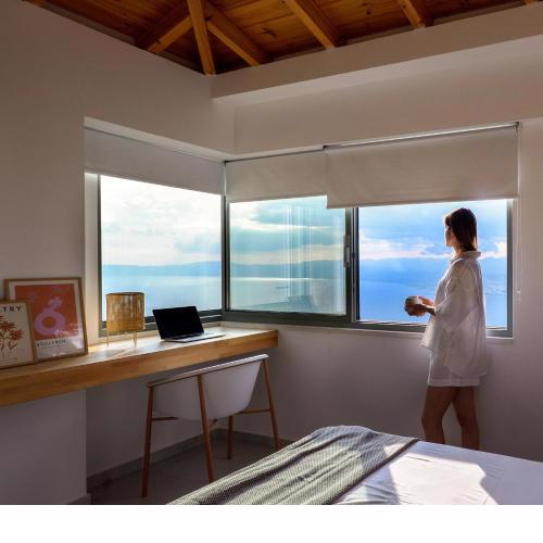 Lithos Retreat 1