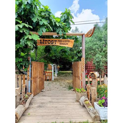 Litost Cafe Bungalow