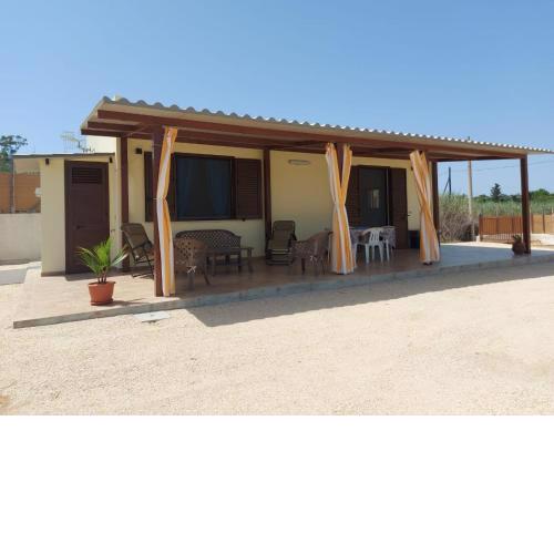 Little Holiday House