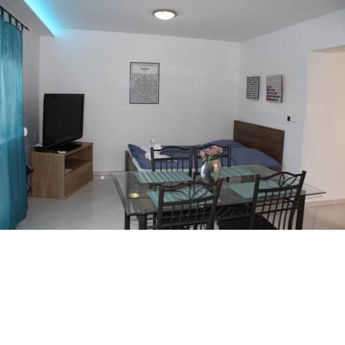 Little Home Apartman