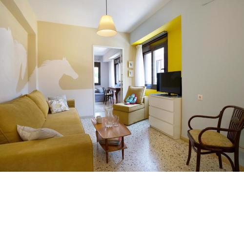 Live in Athens, PSYRRI Meet Me Here Apartments