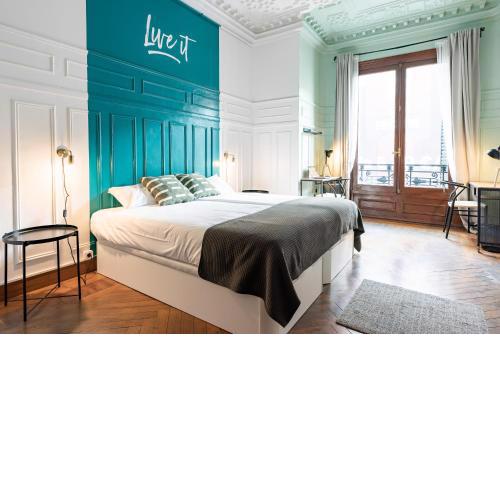 Live It Gran Via Adults Only