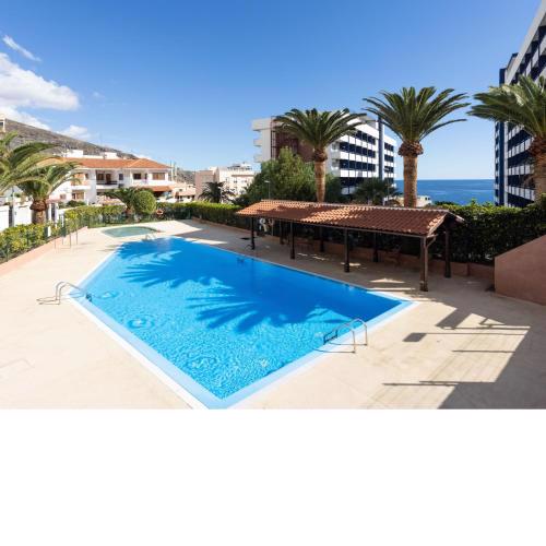Live los Corales Caletillas con piscina