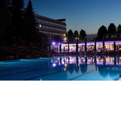 Living Place Hotel