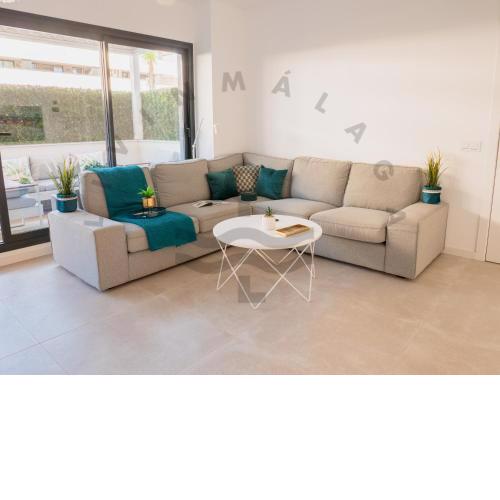 LivinMálaga Los Álamos Suites