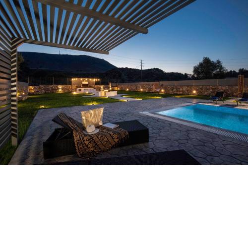 Livis Luxury Villa 2