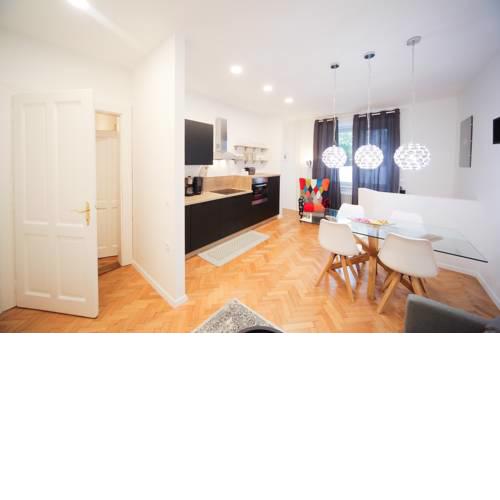 Ljubljana Modern Central Apartment with free parking