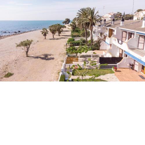 Llevant - Adosado en l'Ampolla con acceso directo al mar