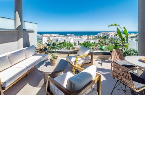 LME92B - Top class flat in Estepona, near beach