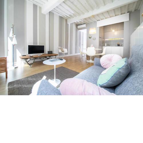 Lo Studiolo Luxury Suite in Center Town