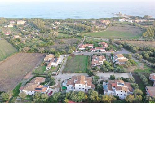 LOCAZIONE TURISTICA "RI-ALE" a DUE PASSI DAL MARE BARI SARDO - OGLIASTRA - COD IUN Q8596