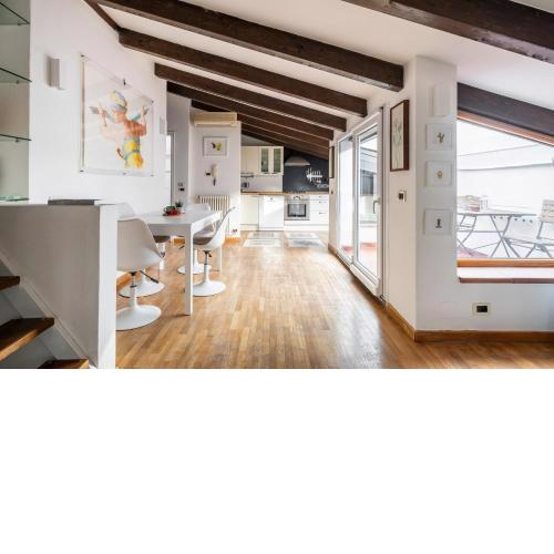 Loft con 2 terrazzi nei pressi della Johns Hopkins University