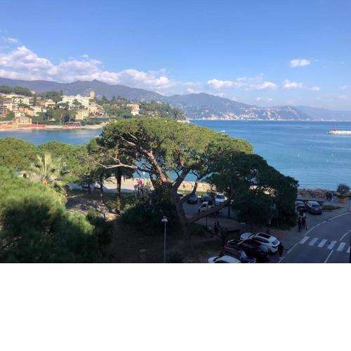 Loft Cristina - La piazzetta fronte mare