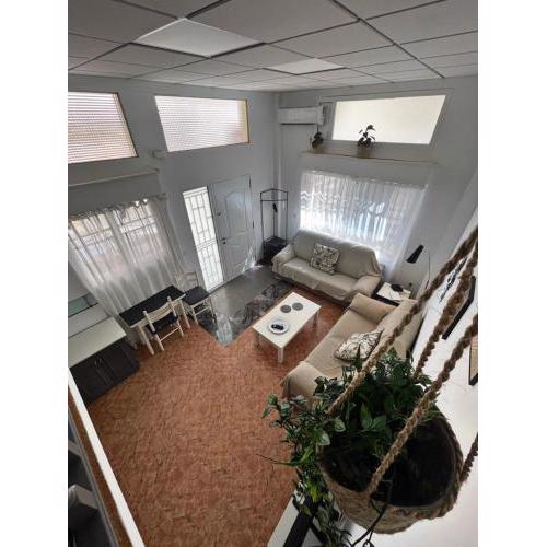 Loft Lola