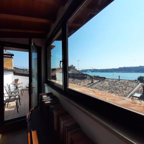 Loft trabucco panoramico 4 camere 7posti letto vista lago e centro storico